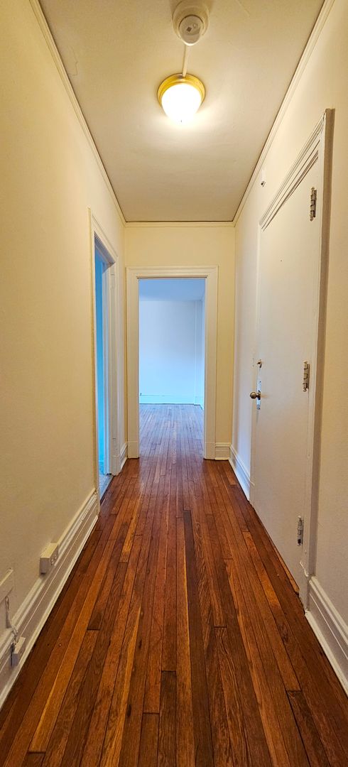 1 bed, 1 bath, 550 sqft, $1,375, Unit 802