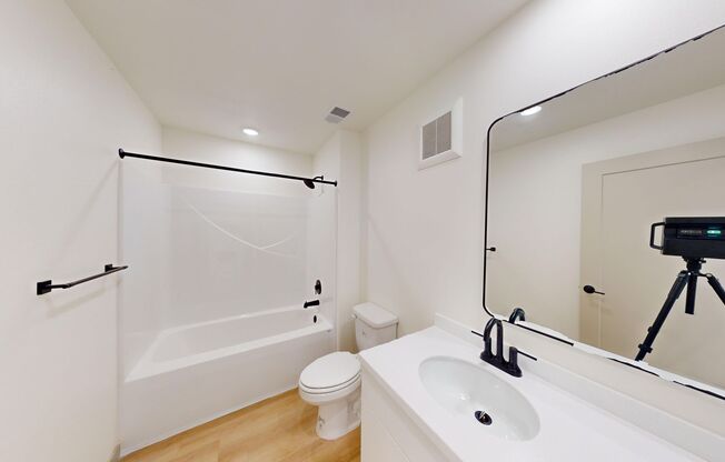 1 bed, 1 bath, 467 sqft, $1,425, Unit 6410-104