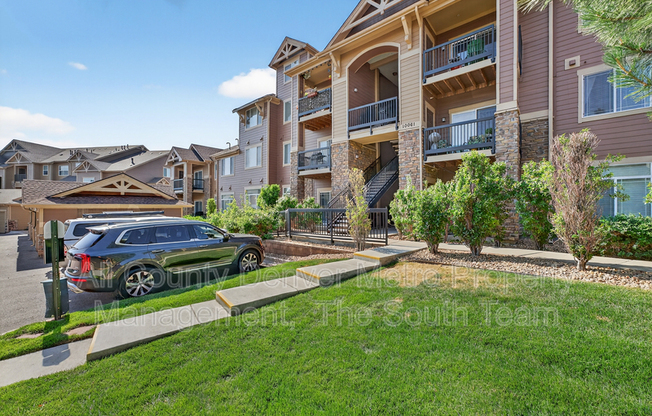10061 W VICTORIA PL