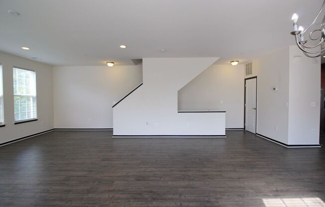 3BR/2.5BA townhome