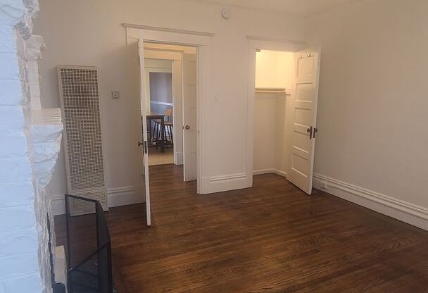Updated big Apt in Noe Valley. Gustavo Lopez AMSI