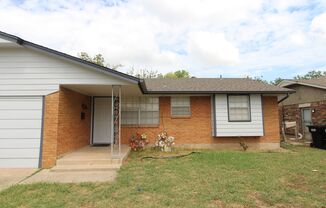 3 beds, 1.5 baths, $1,395