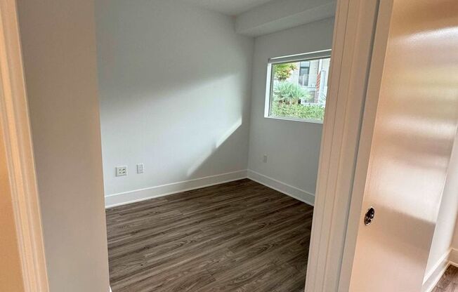 2 beds, 1.5 baths, 948 sqft, $8,500, Unit A103
