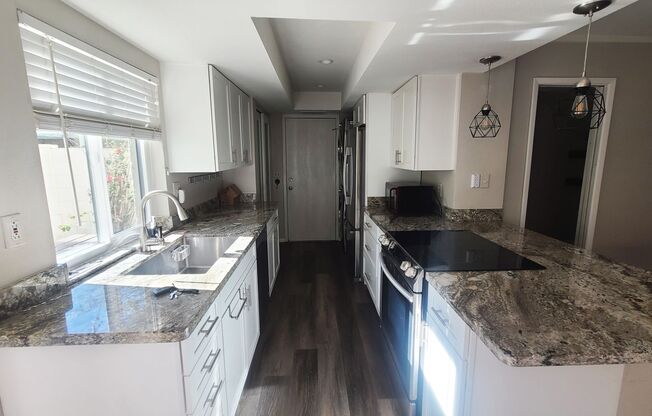 Pointe South Mountain 2-bedroom condo, gated, pool