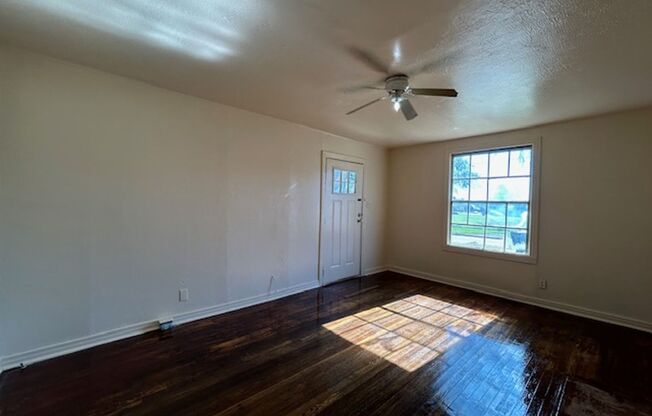 2 beds, 1 bath, $595, Unit Shreveport