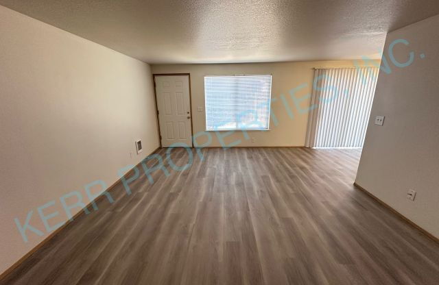 2203 SE 96 DR