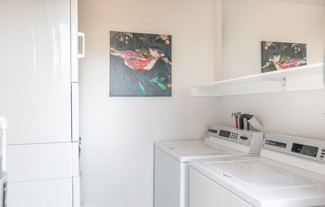 Studio, 1 bath, 420 sqft, $2,035, Unit 44