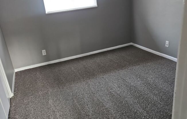 2 beds, 1 bath, 750 sqft, $1,070, Unit B01 1008 17