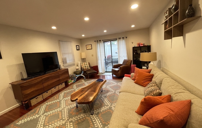 119 Beaconsfield Rd.