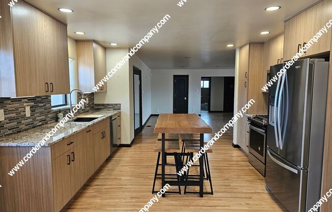 3 beds, 1 bath, $2,100