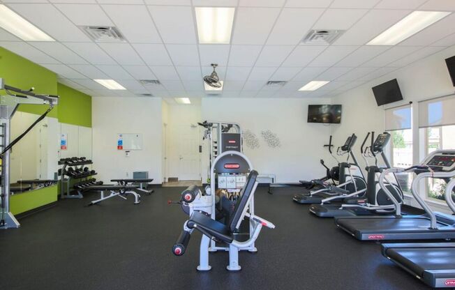 3 beds, 2 baths, 1,263 sqft, $1,930, Unit 243