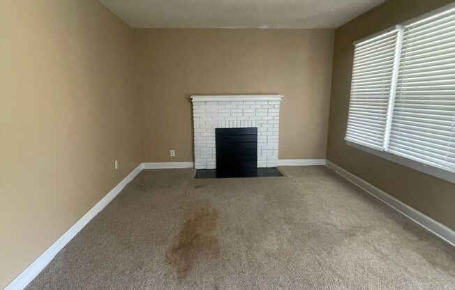 2 beds, 1 bath, $850