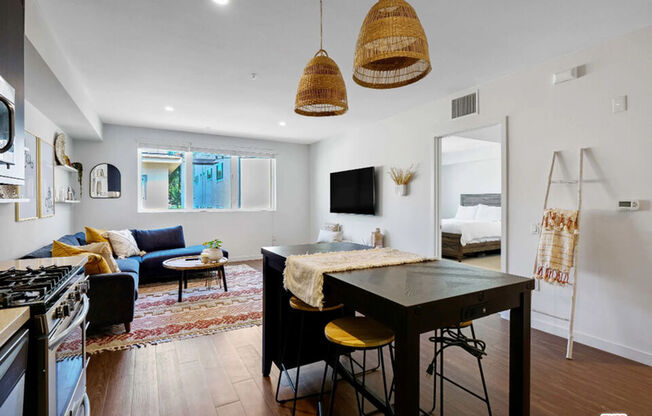 1 bed, 1 bath, 789 sqft, $2,909, Unit 306