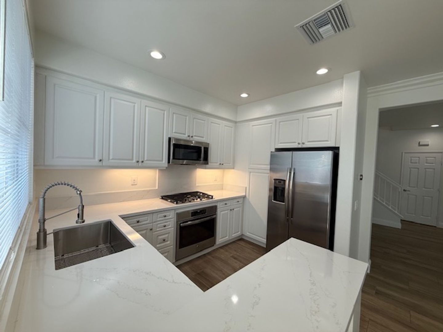 Beautiful Home near Schools & Shopping
