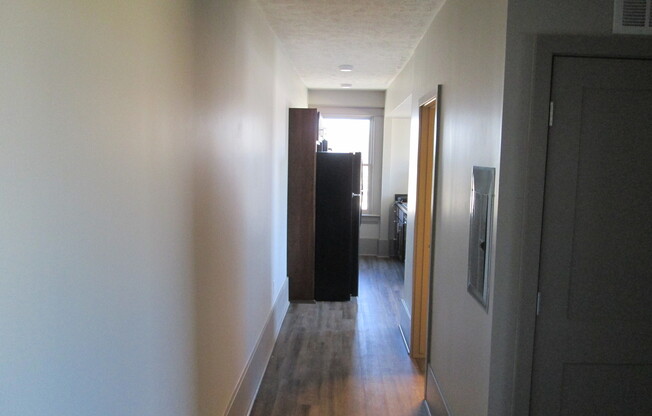 2 beds, 1 bath, 658 sqft, $895