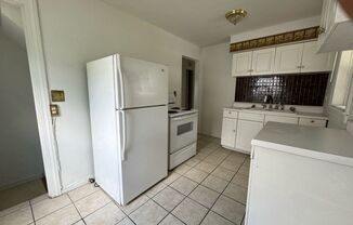 3 beds, 1 bath, $1,100