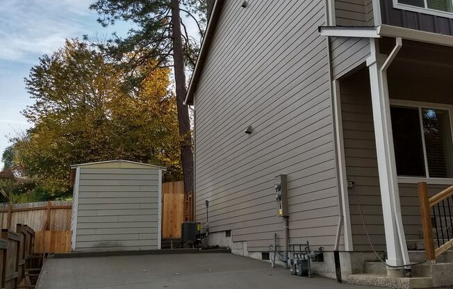 Townhome-Style Duplex with Exceptional Outdoor Living – Walk to Old Town Sherwood
