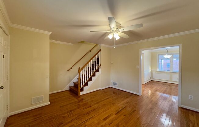 Charming 2 Bedroom Townhome in Dundalk!