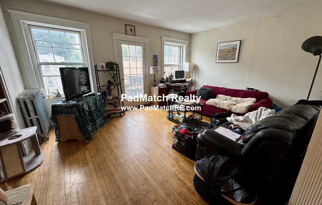106 STRATHMORE RD