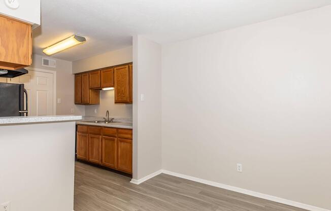 1 bed, 1 bath, 609 sqft, $799