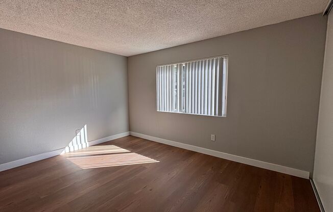 2 beds, 2 baths, 919 sqft, $2,615, Unit M10