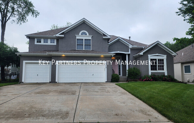 5812 N AMES