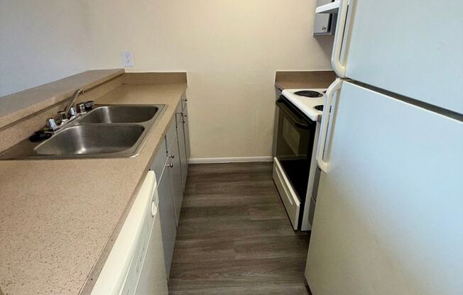 1 bed, 1 bath, 575 sqft, $944, Unit 305