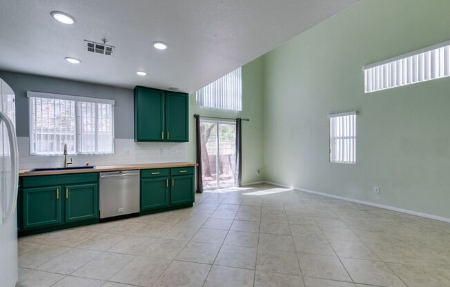 2 beds, 2 baths, $1,699