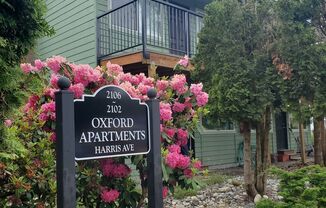 Oxford Apartments