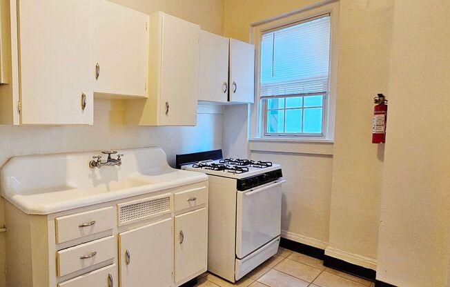 1 bed, 1 bath, 550 sqft, $1,500, Unit 113