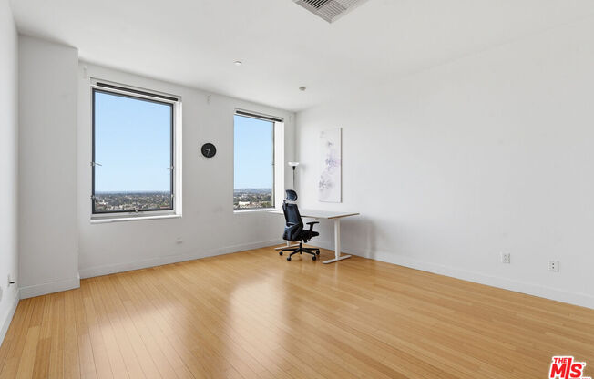 1 bed, 1 bath, 710 sqft, $2,400, Unit 1609