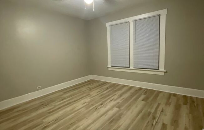 2 beds, 1 bath, $1,150