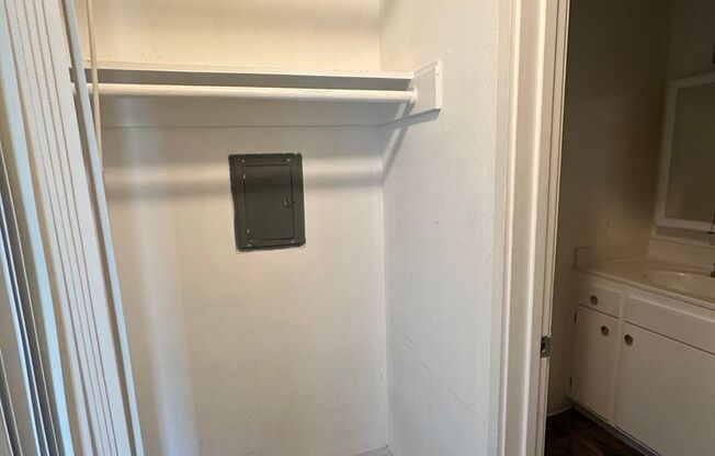 Studio, 1 bath, 450 sqft, $1,495