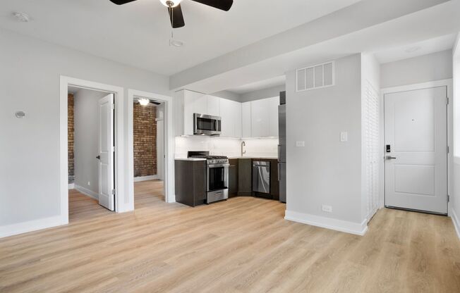 3 beds, 1 bath, 524 sqft, $2,250, Unit 1552-2F