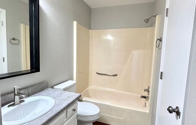 1 bed, 1 bath, $1,050