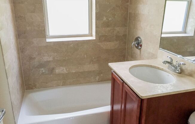 1 bed, 1 bath, 555 sqft, $2,250, Unit 3455-3