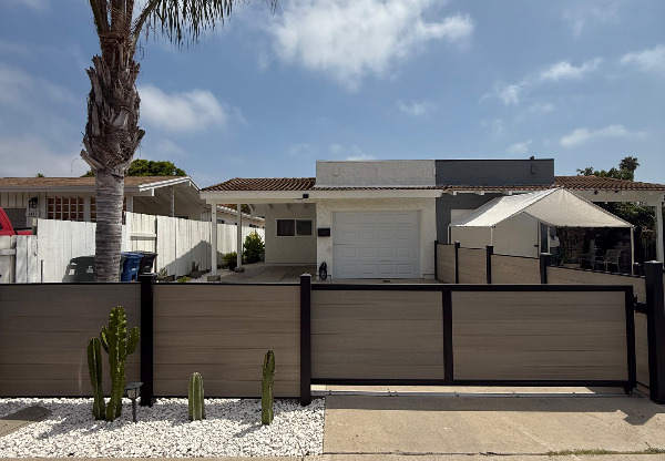 1413 TOBIAS DR