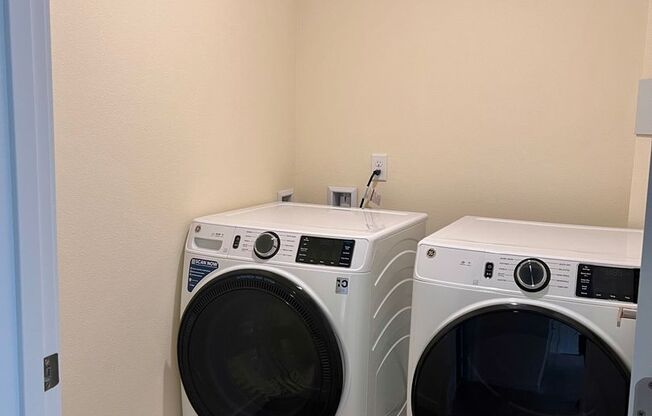 2 beds, 1 bath, $1,875, Unit A309