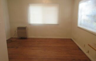 2 beds, 1 bath, $950