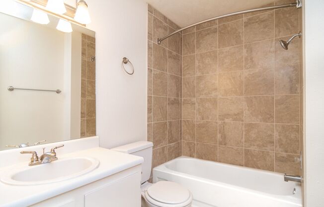 2 beds, 1 bath, 888 sqft, $1,030, Unit 47S-2B