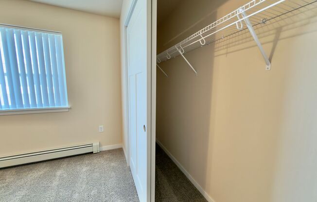 1 bed, 1 bath, 645 sqft, $1,379, Unit EC 4242-01