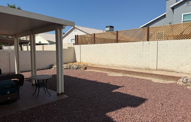 3 Bed 2.5 bath home; Minutes from the Strip