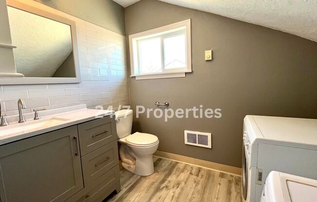 1 bed, 1 bath, $1,250, Unit Unit 2