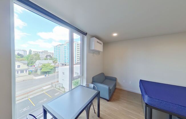 Studio, 1 bath, 314 sqft, $1,225, Unit 302
