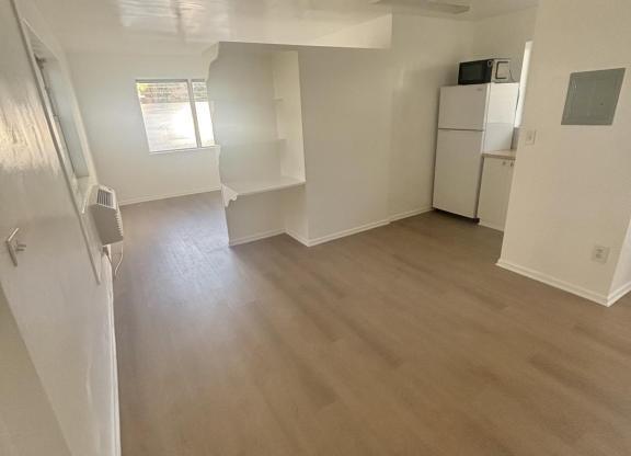 50 MAJORCA AVE