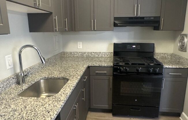 1 bed, 1 bath, 800 sqft, $1,725, Unit 3355 #104