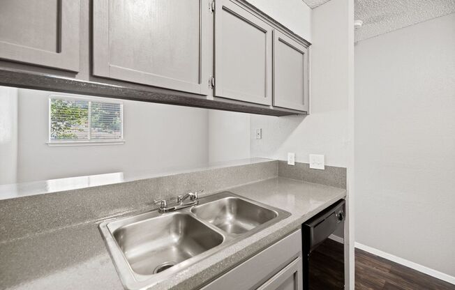 Studio, 1 bath, 500 sqft, $795, Unit 106