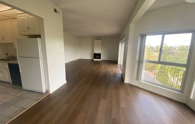 2 beds, 2 baths, 1,192 sqft, $2,995, Unit 4169-303