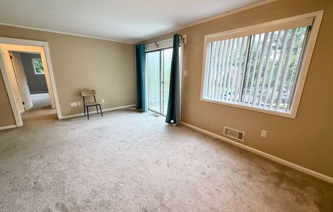 Stunning 1-bed/1-bath condo in Bethesda Parkside community