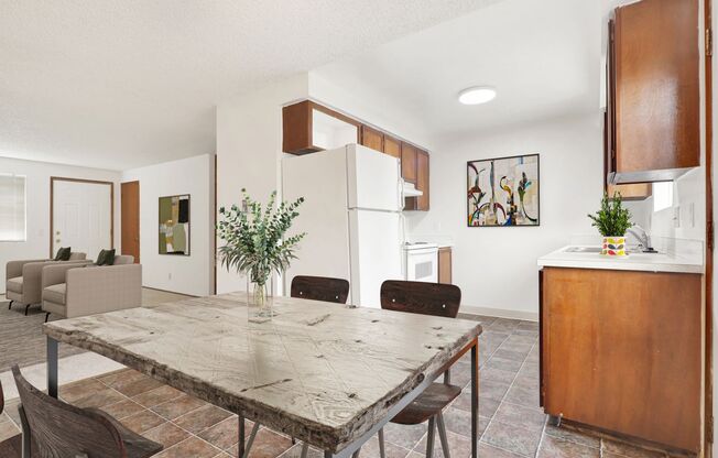 2148 E View Place